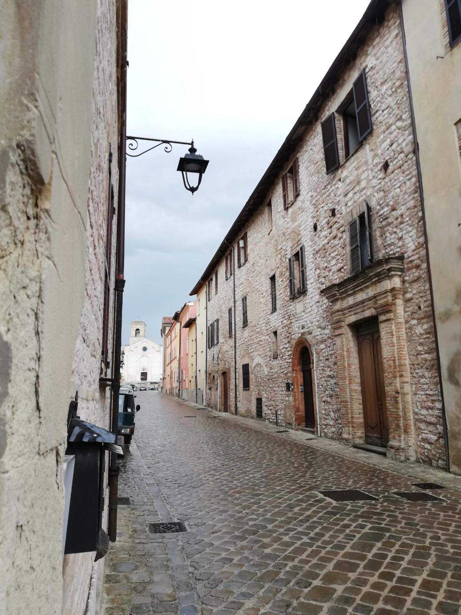 Degli Alessandri House Sassoferrato Exteriör bild